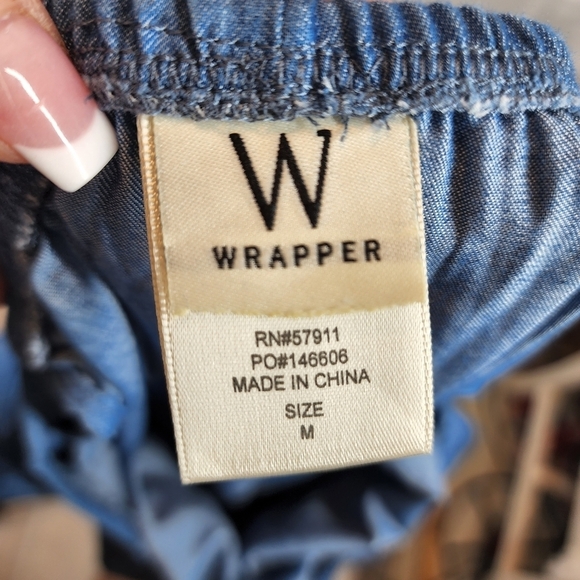WRAPPER chambray blue belted cropped wideleg jumper, pockets. Size Medium - Picture 6 of 16